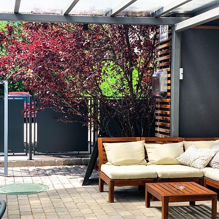 Pepino, Holiday House With A Garden Villa Vrhnika Bagian luar foto